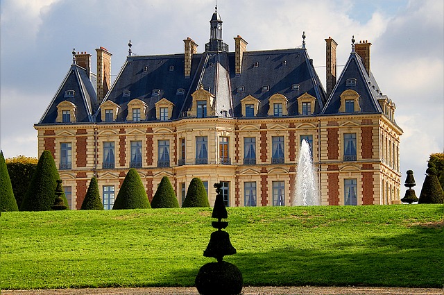 baby-sitter Antony : et pourquoi pas emmener faire une promenade au magnifique Parc de Sceaux qui est à proximité ?