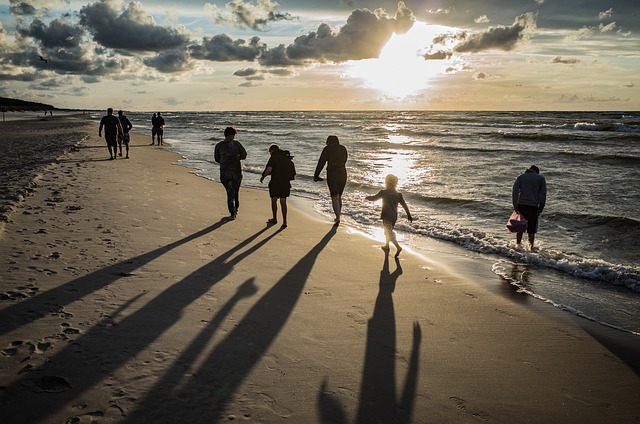 babysitter pour les vacances : quel intérêt Comment la trouver ?