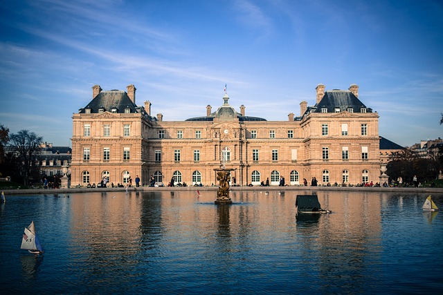 Garde d'enfants Paris 6 ème arrondissement : comment trouver une nounou rapidement ?